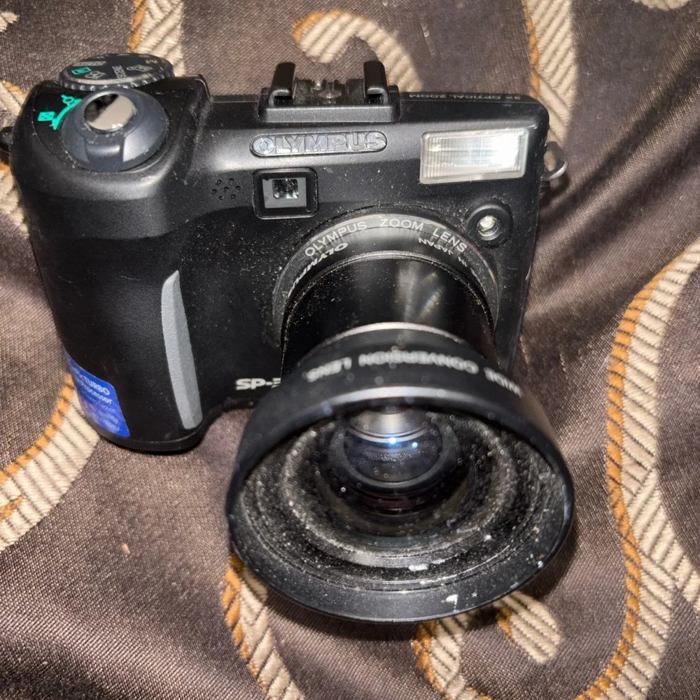 Olympus SP-350 8.0MP Digital Camera - Black